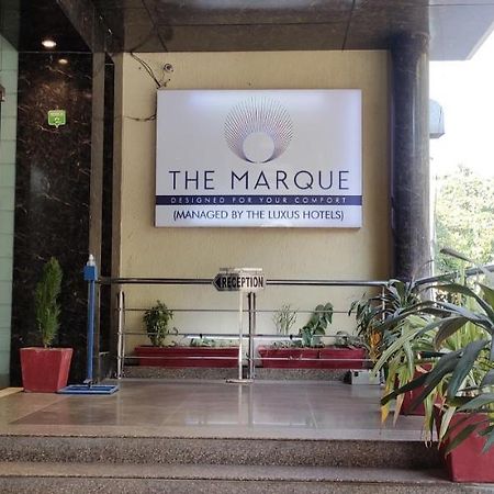 Hotel The Marque Mathura Luaran gambar