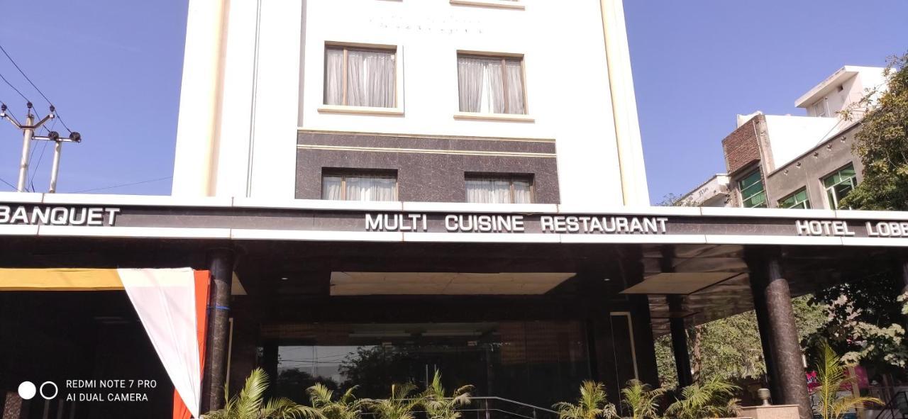 Hotel The Marque Mathura Luaran gambar